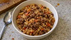 Kıymalı bulgur pilavı tarifi: ölçüsü şaşmayan su oranıyla tane tane sonuç