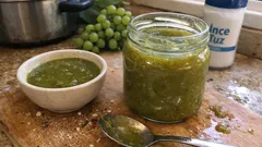 2 malzemeyle ev yapımı koruk ekşisi: salatalara limondan farklı bir ferahlık