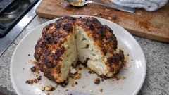 Fırında bütün karnabahar: dışı çıtır, içi lokum gibi yumuşak tarif