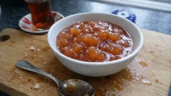 Tam kıvamında ayva reçeli: az malzemeyle, rengi güzel tutan pratik tarif