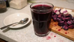 Ev yapımı şalgam suyu: mor havuçla katkısız, tam kıvamında fermantasyon