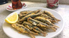 Mısır unlu hamsi kızartması: dışı çıtır, içi sulu tam kıvamında