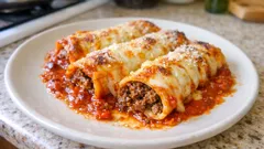 Beşamelsiz kıymalı cannelloni: domates sosla fırında tam kıvamında, üzeri peynirli