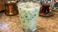 Sıcak günlere ferah salatalıklı ayran: mutfak robotunda 5 dakikada