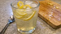 Evde fermente limonata (Sima): 2 günde hafif gazlı, buz gibi yaz içeceği