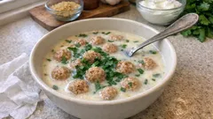 Topçata Çorbası: Nohut kadar köfteli, yoğurt terbiyesiyle tam kıvamında ev çorbası