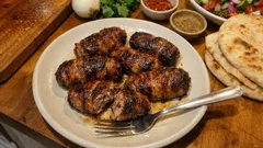 Kıbrıs usulü Şeftali Kebabı: kuzu gömleğiyle fırında nar gibi kızaran tarif