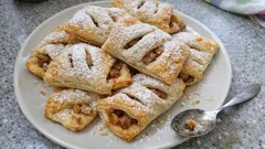 Hazır milföyle elmalı kurabiye: tarçın kokulu, çıtır çıtır pratik tarif