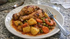 Tek tepside fırında sebzeli tavuk baget: sulu sulu pişen ev usulü tarif