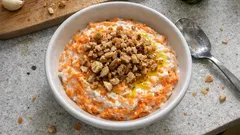 Cevizli havuç tarator: sarımsaklı yoğurtla tam kıvamında, kolay meze