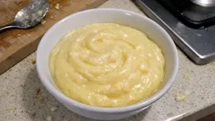 Topaklanmayan pasta kreması tarifi: krem şantiyle daha hafif, daha stabil