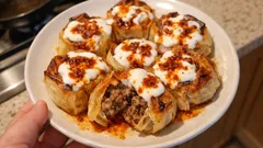 Yufkadan fırında sosyete mantısı: çıtır çıtır, sarımsaklı yoğurtla tam kıvamında