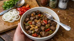 Kokusuz ve yumuşacık ciğer sote tarifi: baharatı doğru anda ekleyin