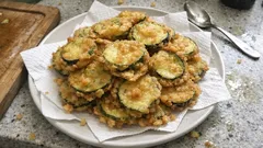 Sodalı hamurla çıtır kabak cipsi: dışı çıtır, içi yumuşak