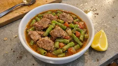 Düdüklüde etli taze börülce: kuzu etiyle doyurucu, limonla ferah