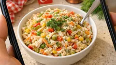 Yoğurtlu Tavuk Göğsü Salatası: didik tavukla hafif, doyurucu ve pratik tarif