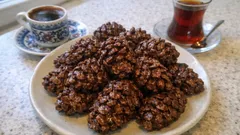 Fırınsız Kozalak Tatlısı: mısır gevreğiyle 30 dakikada çıtır çikolatalı lezzet