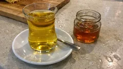 Evde mısır püskülü çayı: 10 dakikada yumuşak içimli demleme