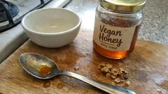 Evde vegan bal yapımı: elma suyuyla şurup kıvamında, aromalı bir alternatif