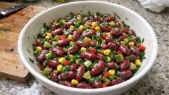 Kırmızı Fasulye Salatası: Limon ve Zeytinyağıyla Ferah, Tane Tane Bir Tarif