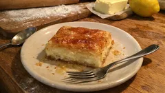 Çıtır katlı Laz böreği: karabiberli muhallebiyle tam kıvamında tarif