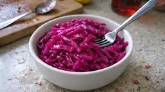 Lokanta usulü mor lahana turşusu: 5 dakikada ov, kıtır kıtır olsun