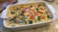 Beşamel soslu brokoli graten: kaşarlı, fırında 10 dakikada kızaran tarif