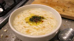 Lokanta usulü terbiyeli şehriye çorbası: yoğurtlu terbiye kesilmeden nasıl yapılır?