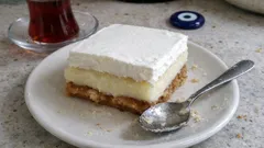 İki katlı etimek tatlısı tarifi: şerbeti tam ayarında, muhallebisi pürüzsüz