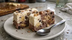 İki Renkli Parfe Tarifi: Buzlukta Dilim Dilim Hazır, Misafire Çok Yakışıyor