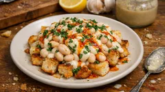 Vardabit paçası: Tahinli-limonlu sosu kesmeden, çıtır ekmek üstüne fasulye tarifi