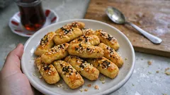 Pastane usulü kıyır tuzlu kurabiye: sıvı yağla, margarin kullanmadan