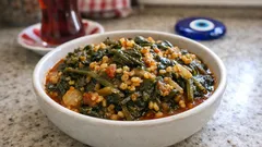 Bulgurlu Çiriş Otu Yemeği: tencerede tam kıvam, yoğurtla harika gidiyor