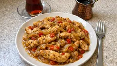 Az malzemeyle lokum gibi: soğanlı tavuk sote tarifi