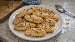 Tuzlu Çay Kurabiyesi: Sirke Dokunuşuyla Kıyır Kıyır, Uzun Süre Bayatlamıyor