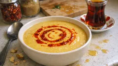 Tek tencerede ipeksi körili karnabahar çorbası: sütlü, pürüzsüz ve mis kokulu