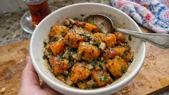 Fırında Bal Kabağı Sinkonta: ekşi soslu, otlu Ege usulü zeytinyağlı