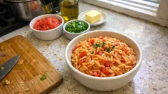 Tane tane domatesli arpa şehriye pilavı: önce kavurun, domatesle lezzetlendirin