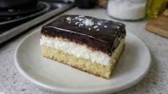 Cocostar pasta tarifi: hazır pandispanya ile pratik, dolapta kıvam alan lezzet