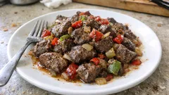 Dışı mühürlü, içi yumuşacık ciğer kavurma: soğanlı biberli pratik tarif