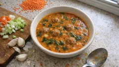 Süleymaniye Çorbası tarifi: mercimekli, sebzeli ve minik köfteli tek tencere lezzeti