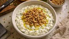 Kararmayan kereviz mezesi tarifi: yoğurtlu, cevizli ve çok pratik