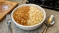 İki renkli arpa şehriye pilavı: tane tane sonuç veren pratik kavurma yöntemi