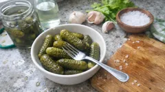 Kaynar su yok: Soğuk suyla kütür kütür kornişon turşusu tarifi