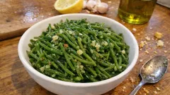 Ege usulü deniz börülcesi mezesi: karbonatlı haşlama ve limonlu sarımsaklı sosla