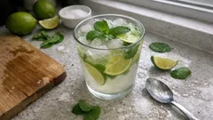 Evde Cool Lime Tarifi: Nane ve limon kabuğuyla ferah, buz gibi içecek
