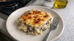 Beşamel Soslu Mantarlı Fırın Makarna: Ne Kuru Ne Lapa, Tam Kıvamında