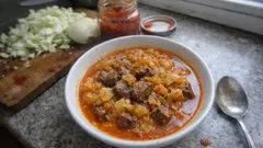 Tencerede etli kapuska: lahanayı sulu ve tam kıvamında pişirmenin yolu