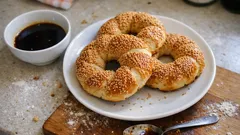 Pastane simidi tarifi: yumuşacık, ertesi gün bile taş gibi olmayan simit