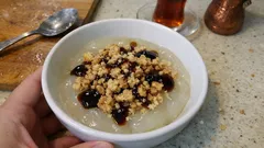 Tek tencerede pürüzsüz Paluze: ceviz ve pekmezle pratik, geleneksel tatlı